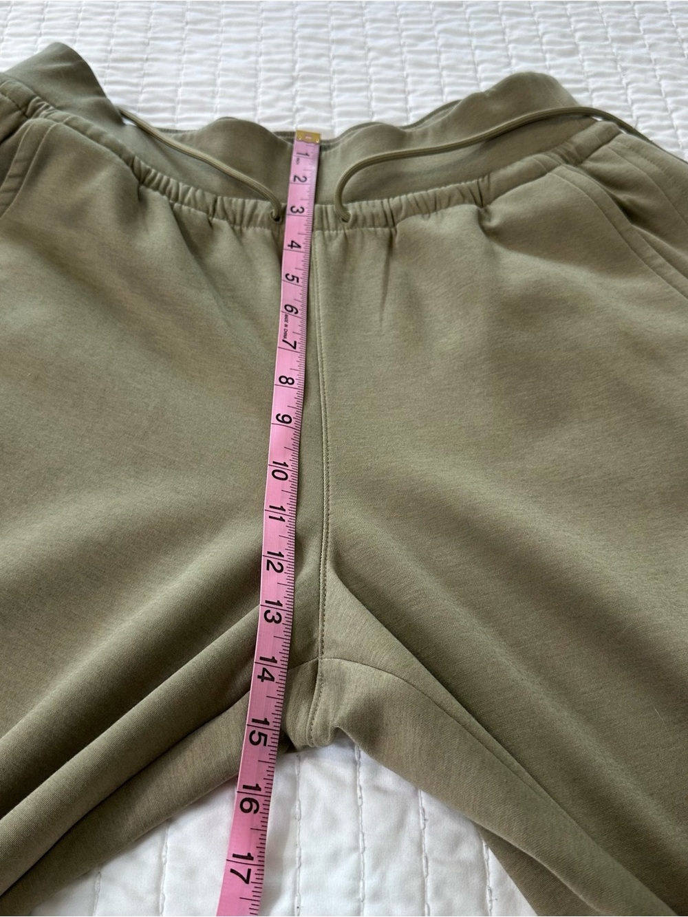 Athleta Allure High Rise Pant Women Size L Olive Branch
Athleisure Wide Leg - Picture 10 of 16